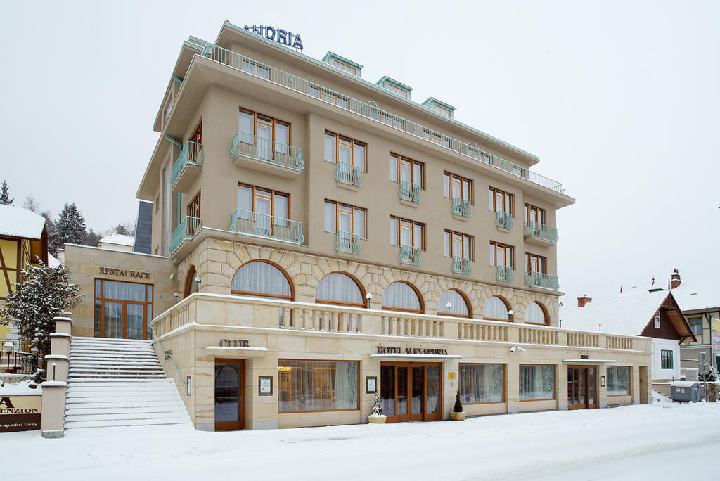 Alexandria Spa & Wellness Hotel Luhačovice Buitenkant foto